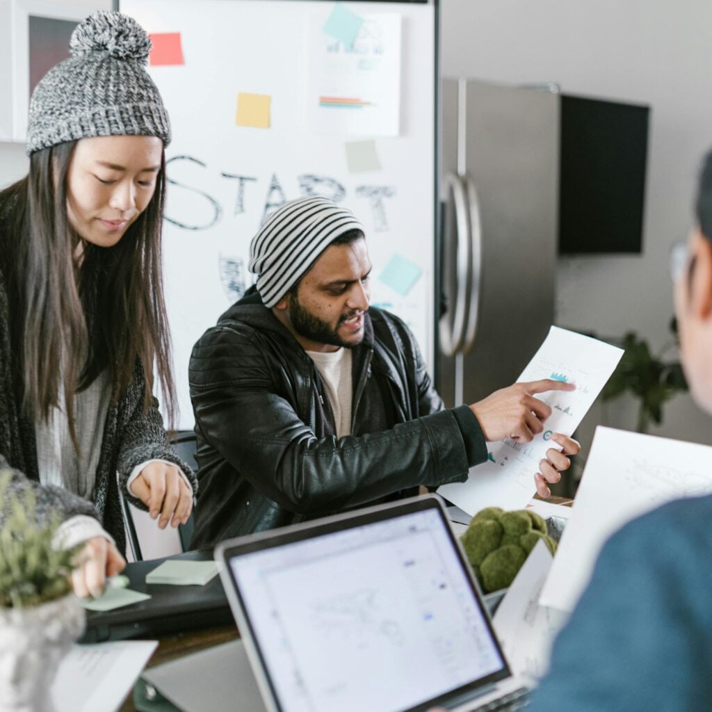 FinTech copywriting involves the creation of persuasive and compelling content tailored to the unique needs of FinTech companies. It goes beyond merely explaining features and functionalities; it's about crafting a narrative that resonates with the audience, conveying the transformative impact of FinTech solutions.